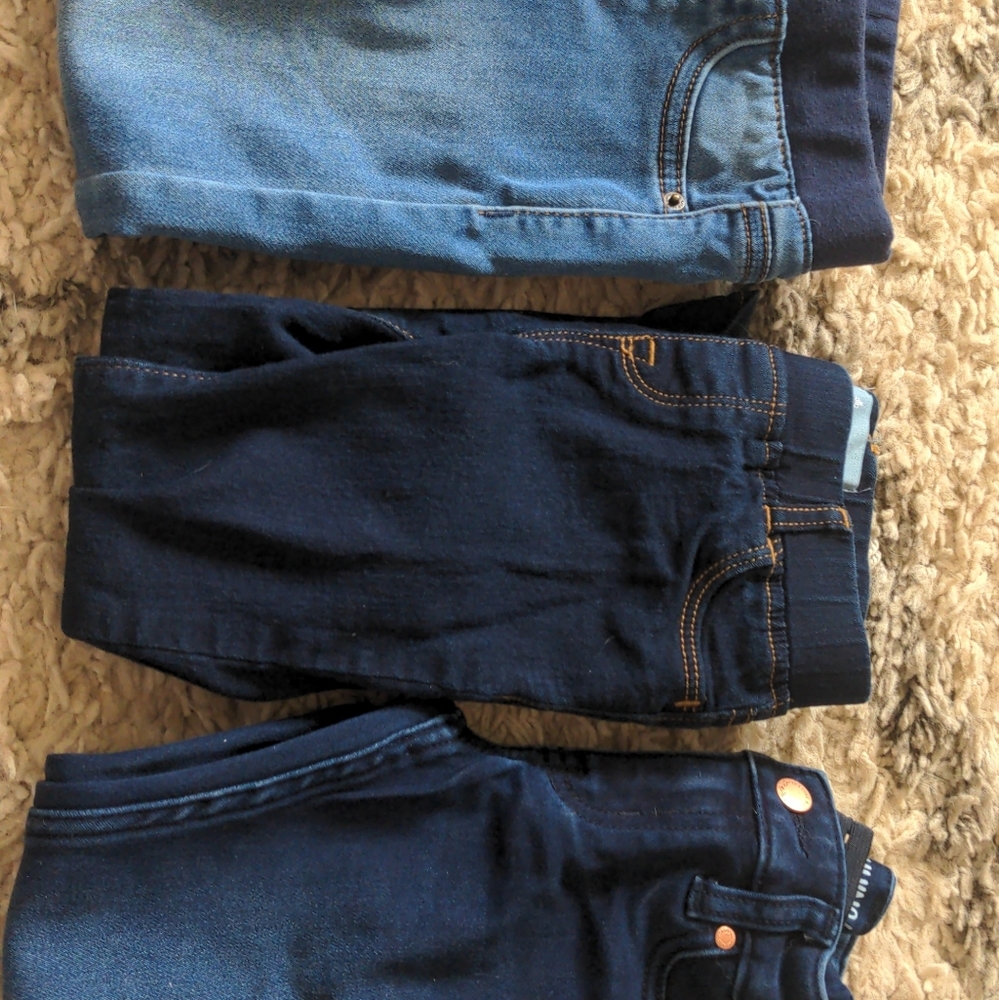 Lot of 4T girls Jeans (3 pairs)